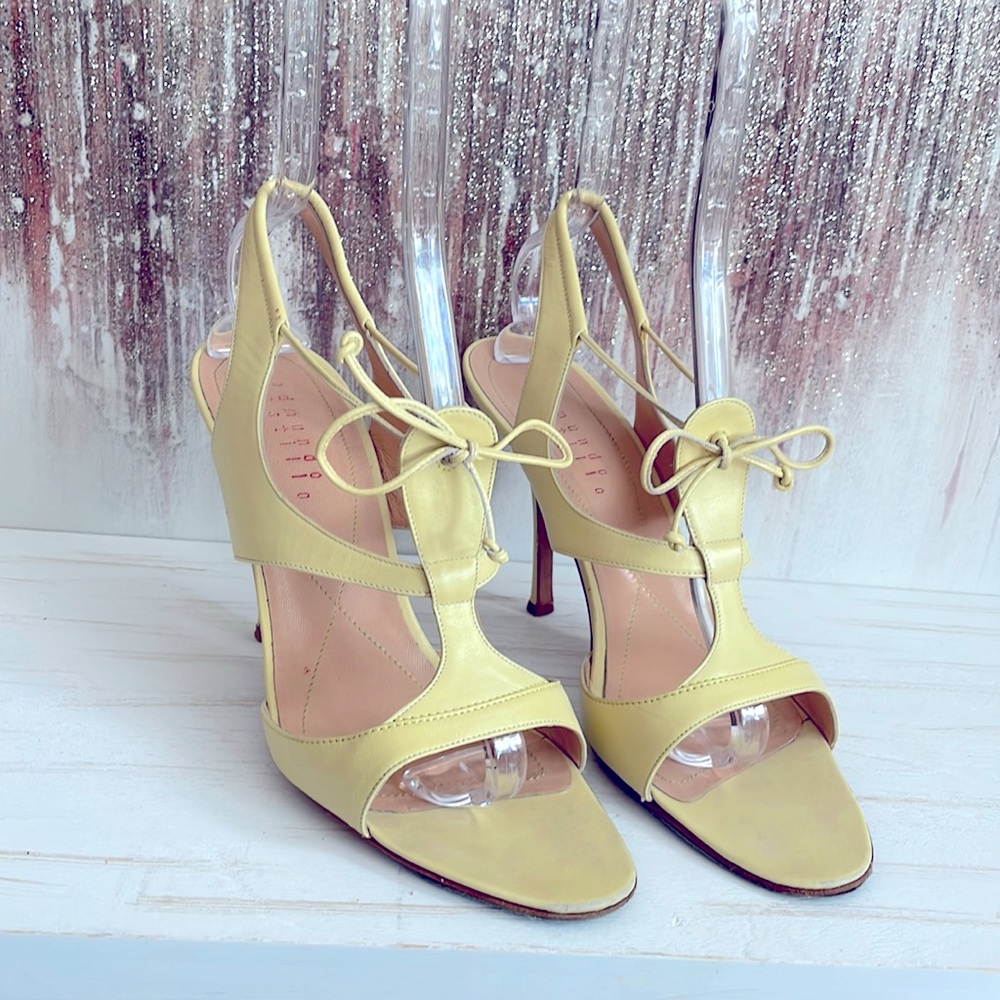 Edmundo Castillo pastel pale yellow stiletto heel sandals with tie bow leather